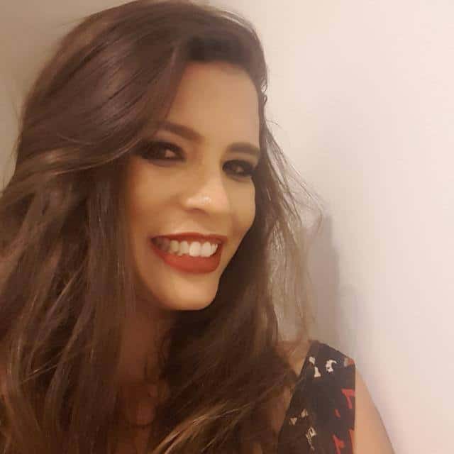 Angélica Reis